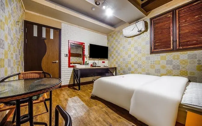 Oda (Standard Room (Smart TV (Netflix/YouT)