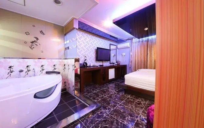 Oda (Special room-bath/bed (sterilization )