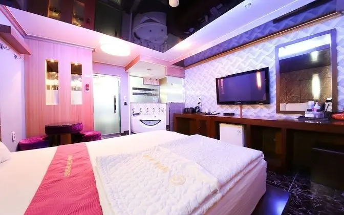 Oda (Special room-bath/bed (sterilization )