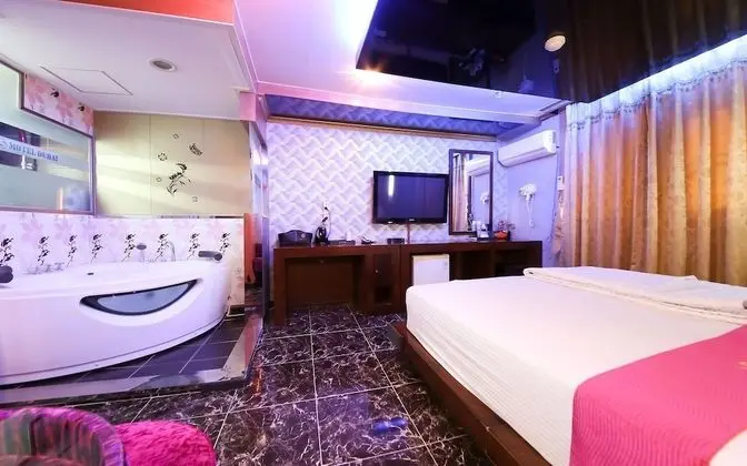 Oda (Special room-bath/bed (sterilization )