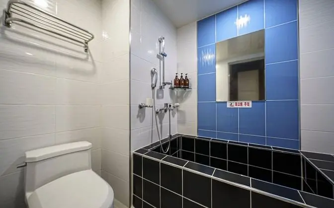 Oda (General room-1 room 1 parking (hot sp)