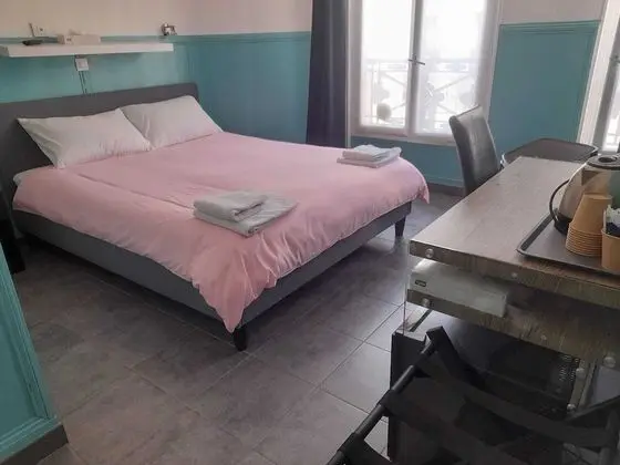 Tek Büyük Yataklı Oda, 1 Çift Kişilik Yatak