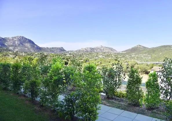 Apart Daire, 1 Büyük (Queen) Boy Yatak ve Çekyat, Tepe Manzaralı