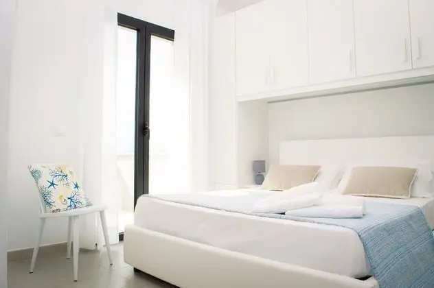 Basic Stüdyo, 1 Büyük (Queen) Boy Yatak, Tepe Manzaralı