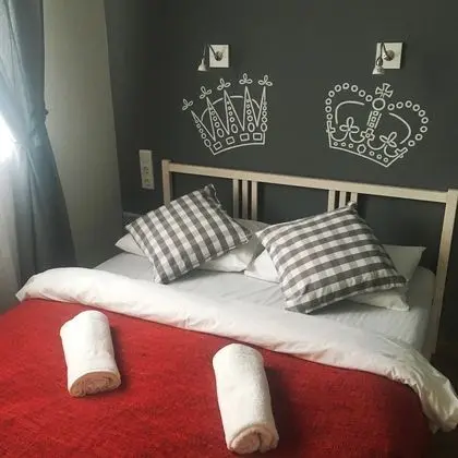 Standard Tek Büyük Yataklı Oda, Ortak Banyo (London)