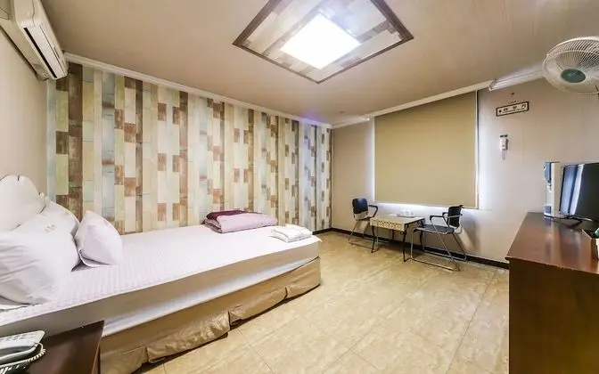 Oda (Standard Room)