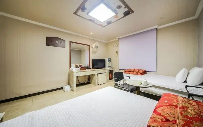 Oda (Twin Room)