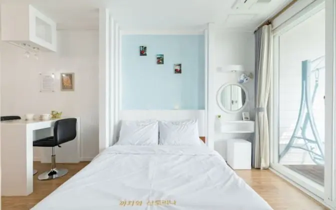 Oda (Room 201 (Ocean View Spa))