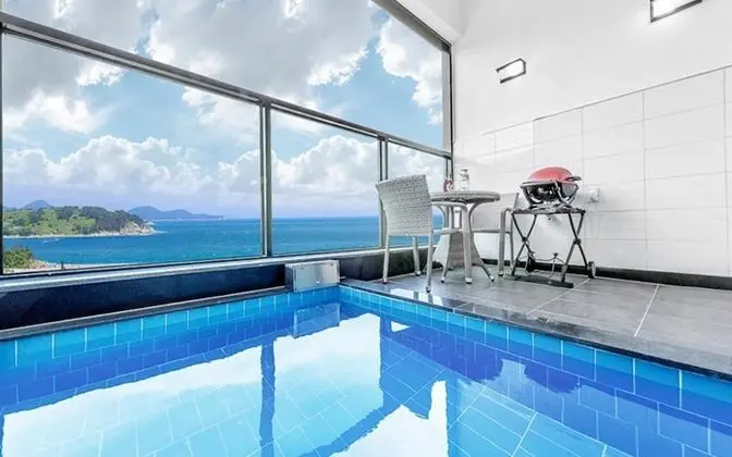 Oda (Building A-301 (private pool jet spa))