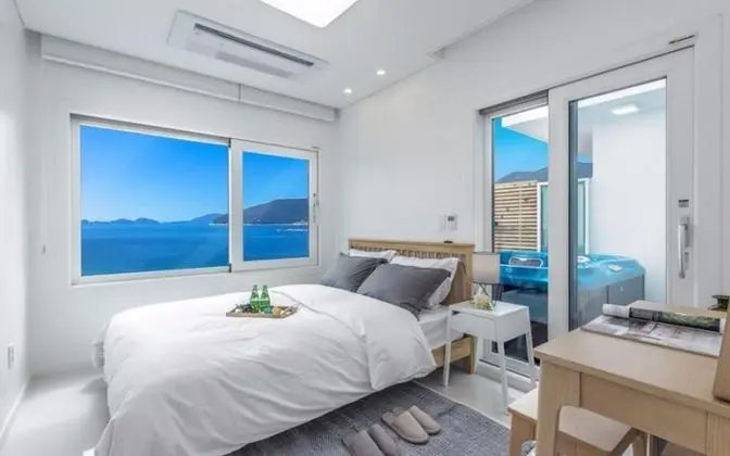 Oda (B101 (Individual Pool Ocean View))