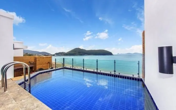 Oda (B102 (Individual pool ocean view))