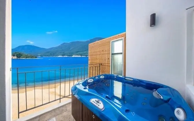 Oda (B103 (Jet Spa Ocean View))