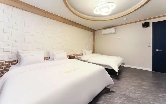 Oda (Suite room-Twin)