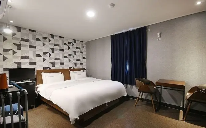 Oda (Deluxe-Non-Smoking Room (Netflix Avai)