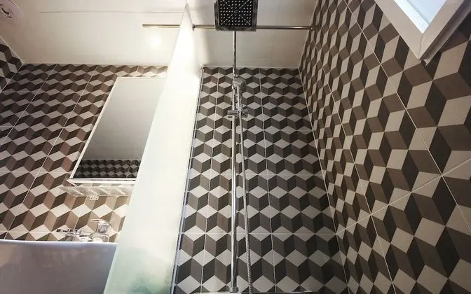 Oda (Deluxe-Non-Smoking Room (Netflix Avai)