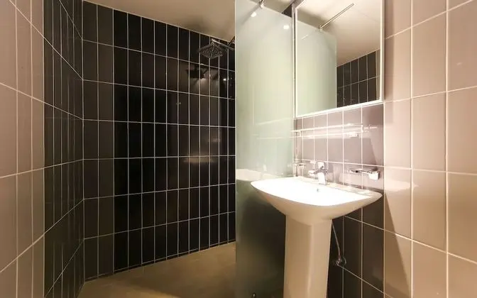 Oda (Deluxe-Non-Smoking Room (Netflix Avai)