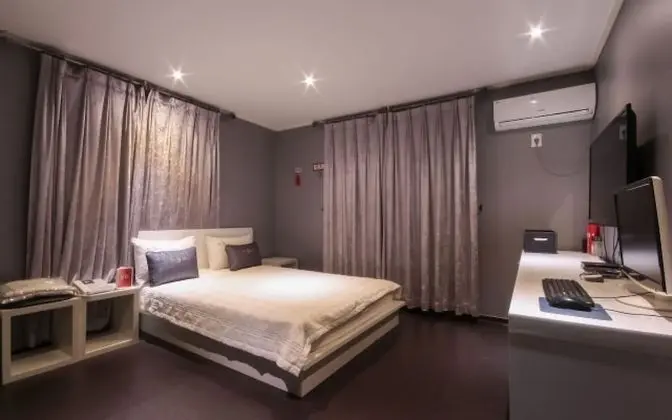 Oda (Walkie Special Rate (No Parking))