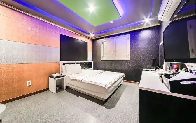 Oda (Special Room)