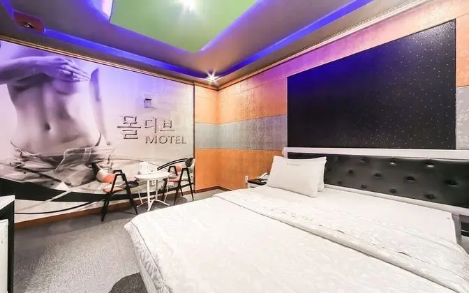 Oda (Special Room)
