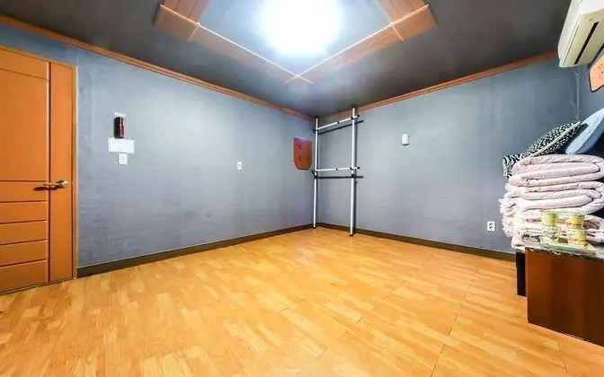 Oda (Ondol room (for two people additional)