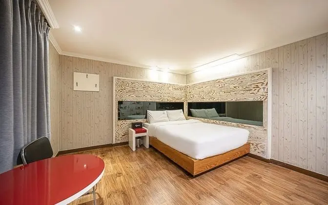 Oda (Special (Netflix Available))