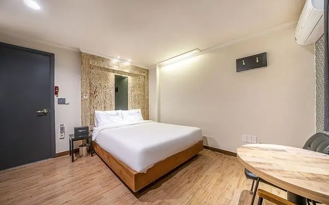 Oda (Standard A (Netflix Available))