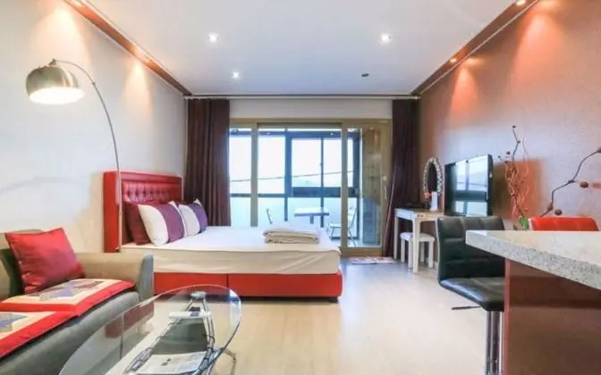 Oda (Hwanghwa Room 201)