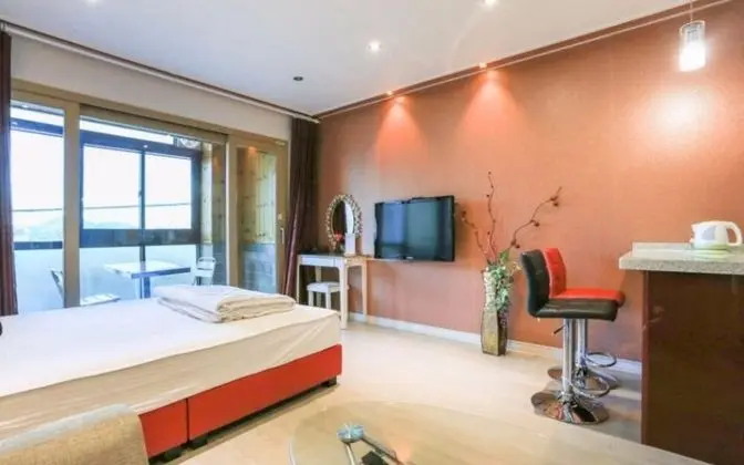 Oda (Hwanghwa Room 201)