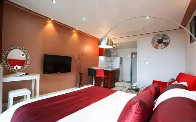 Oda (Hwanghwa Room 201)