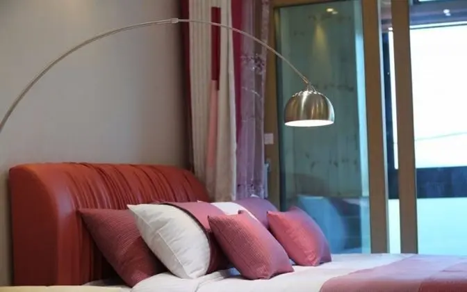 Oda (Hwanghwa Room 202)