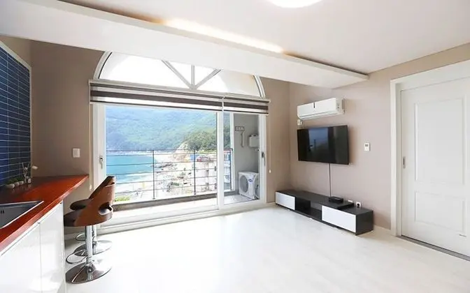 Oda (The Grace 301 (Ocean View Duplex))
