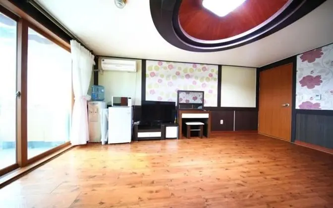 Oda (Bau 202 Studio)