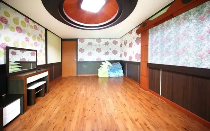 Oda (Bau 202 Studio)