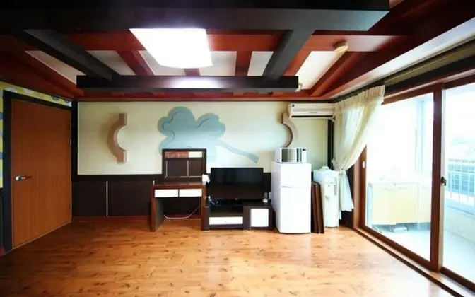 Oda (Bau 203 Studio)