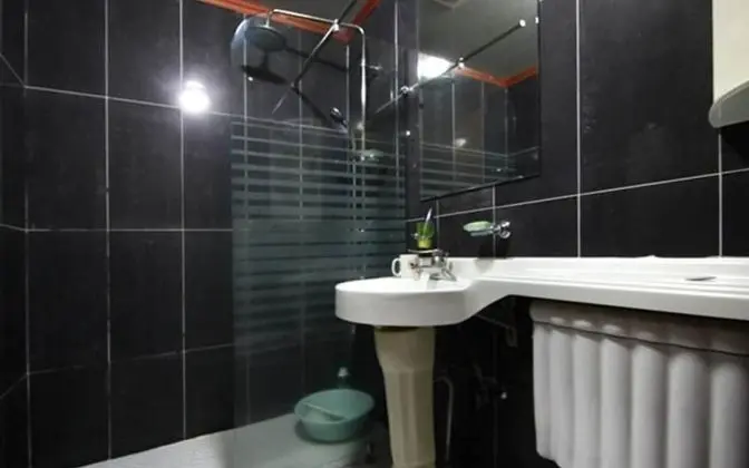 Oda (Bau 203 Studio)