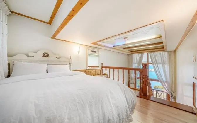 Oda (Penthouse No 3 (individual barbecue o)