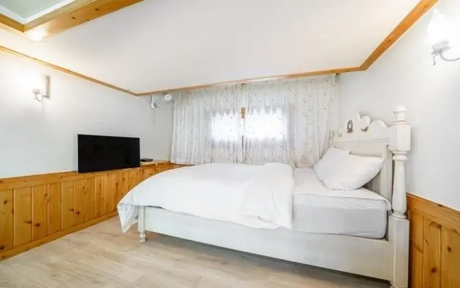 Oda (Penthouse No 3 (individual barbecue o)