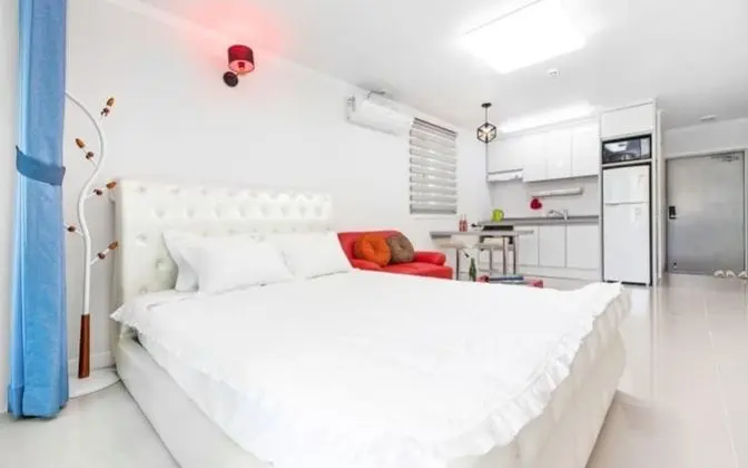 Oda (Building B Room 201 (Spa))