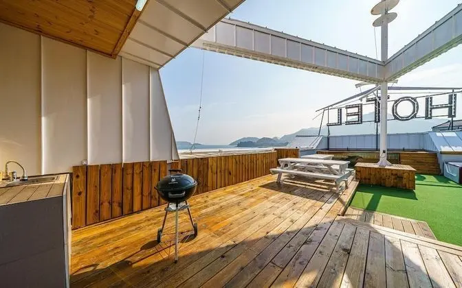 Oda (Couple Pension Room)