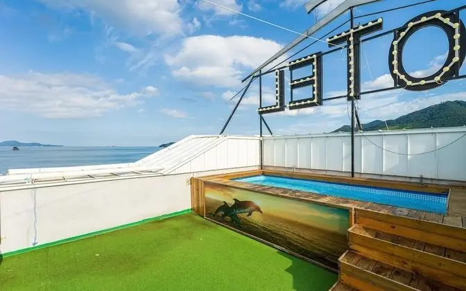 Oda (Couple Pension Room)