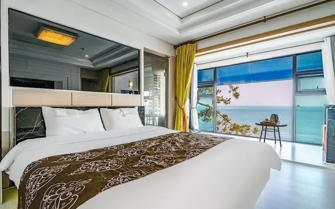 Oda (Individual parking in the general roo)