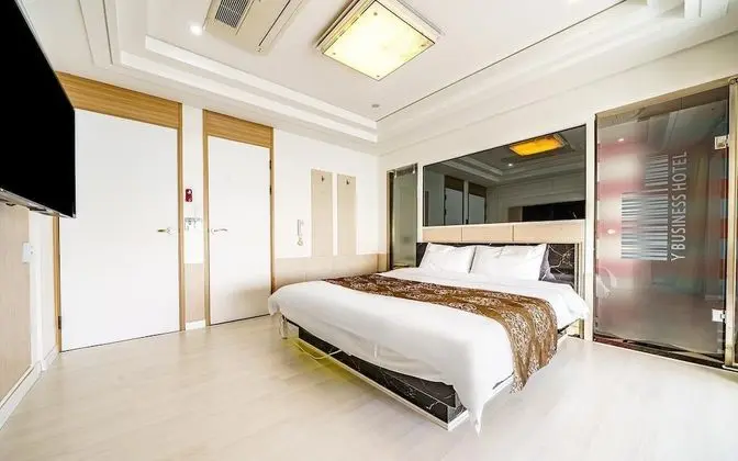 Oda (Individual parking in the general roo)