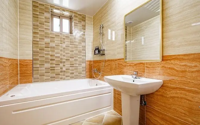 Oda (Deluxe Family Twin (Netflix Available)