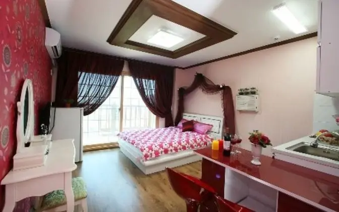 Oda (Bleeding Heart)