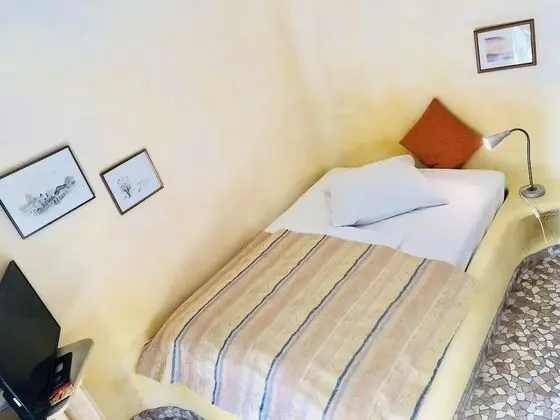 Basic Tek Kişilik Oda