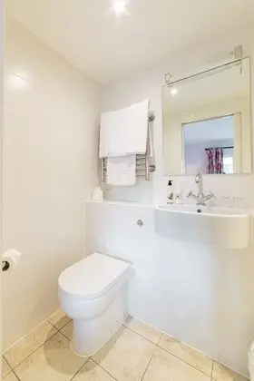 Standard Tek Büyük Yataklı Oda, Banyolu/Duşlu