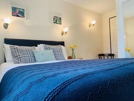 Classic Tek Büyük Yataklı Oda