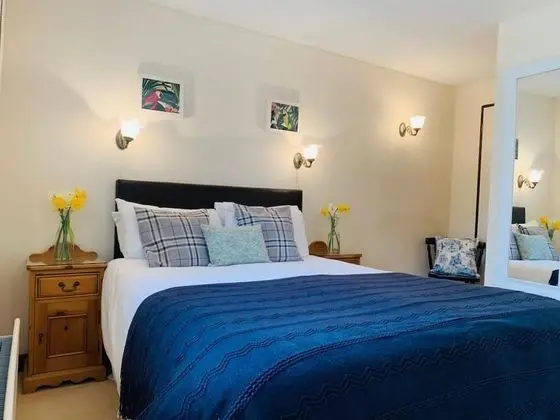 Classic Tek Büyük Yataklı Oda