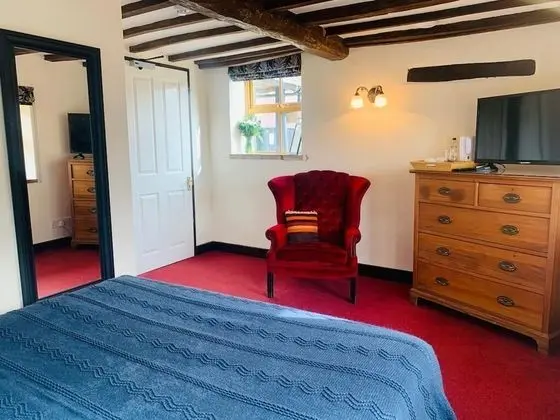 Classic Tek Büyük Yataklı Oda