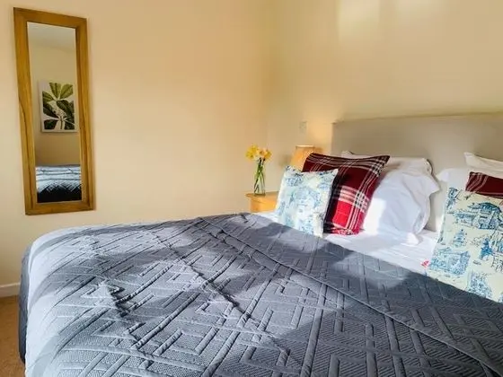 Comfort Tek Büyük veya İki Ayrı Yataklı Oda